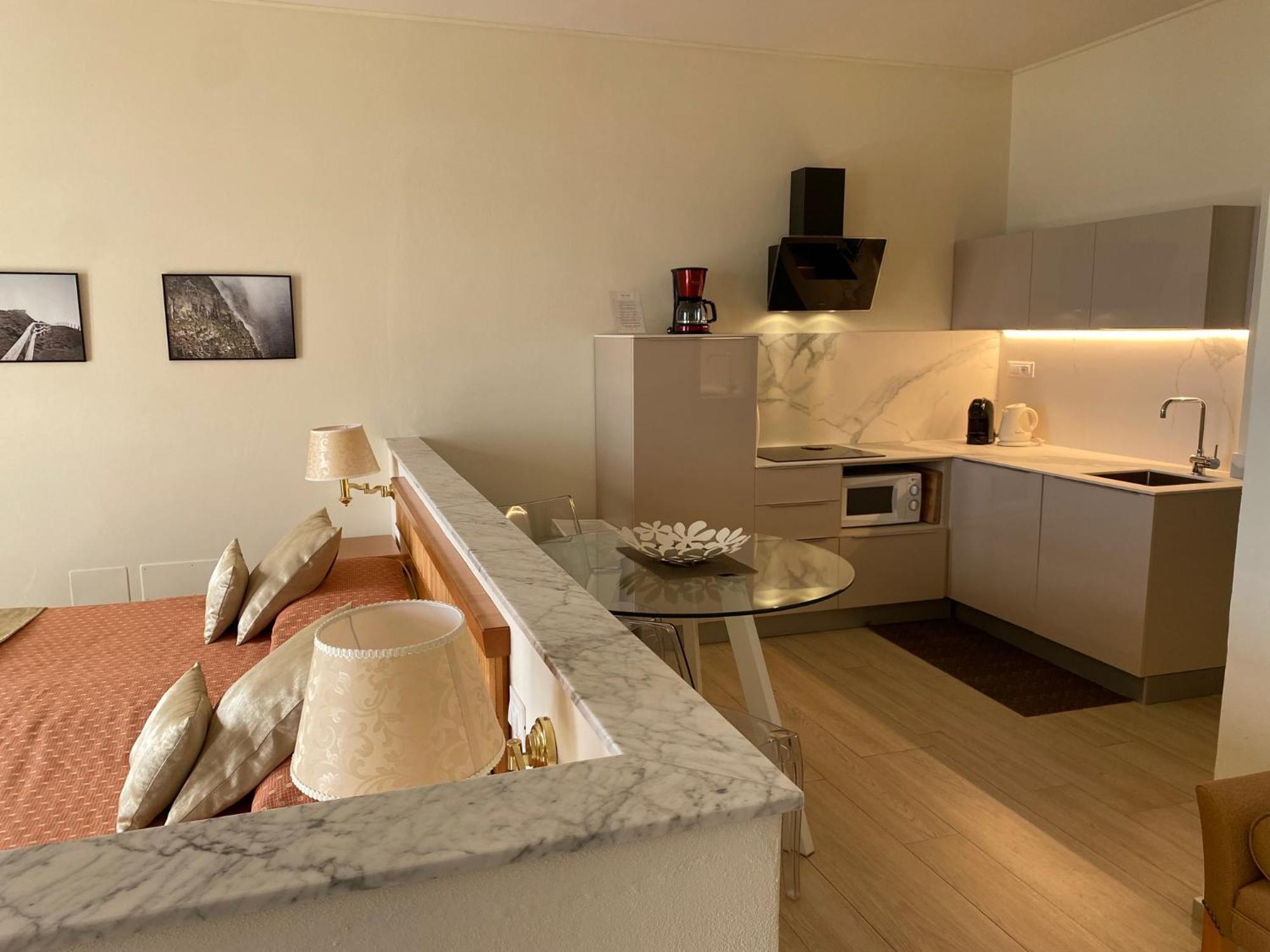 Miramare Apartments&Suites Λα Σπέτσια Εξωτερικό φωτογραφία