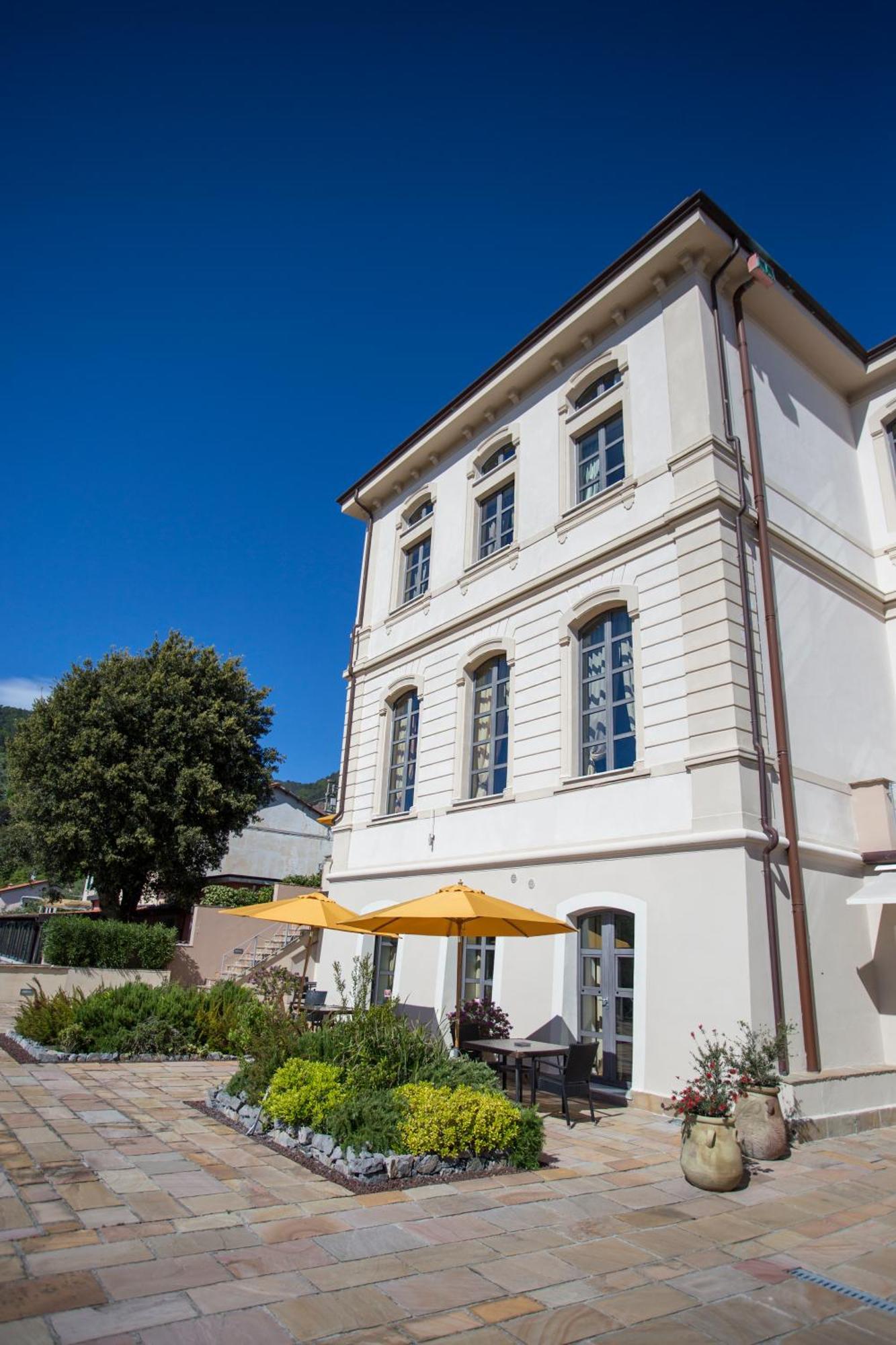 Miramare Apartments&Suites Λα Σπέτσια Εξωτερικό φωτογραφία