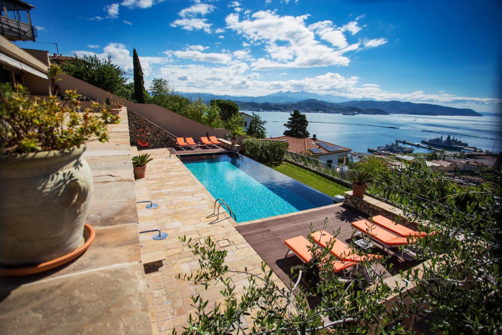 Miramare Apartments&Suites Λα Σπέτσια Εξωτερικό φωτογραφία