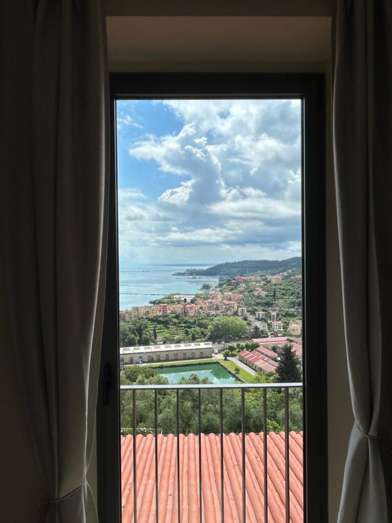 Miramare Apartments&Suites Λα Σπέτσια Δωμάτιο φωτογραφία